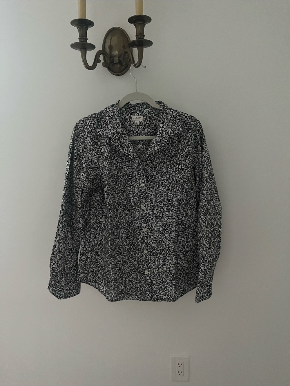 J. Crew 100% Cotton Black/White Floral Button Down size L